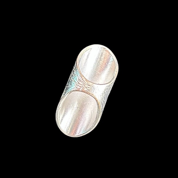 BeBe Silver Etched Ring Size 6.5 - Picture 6 of 8